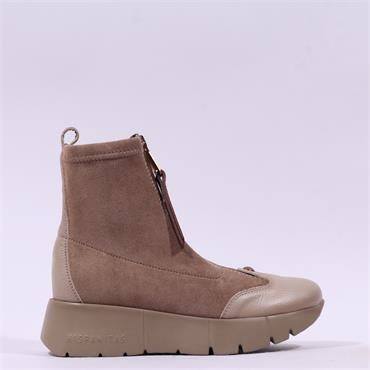Hispanitas Montana Frontzip Wedge Boot - Taupe Suede